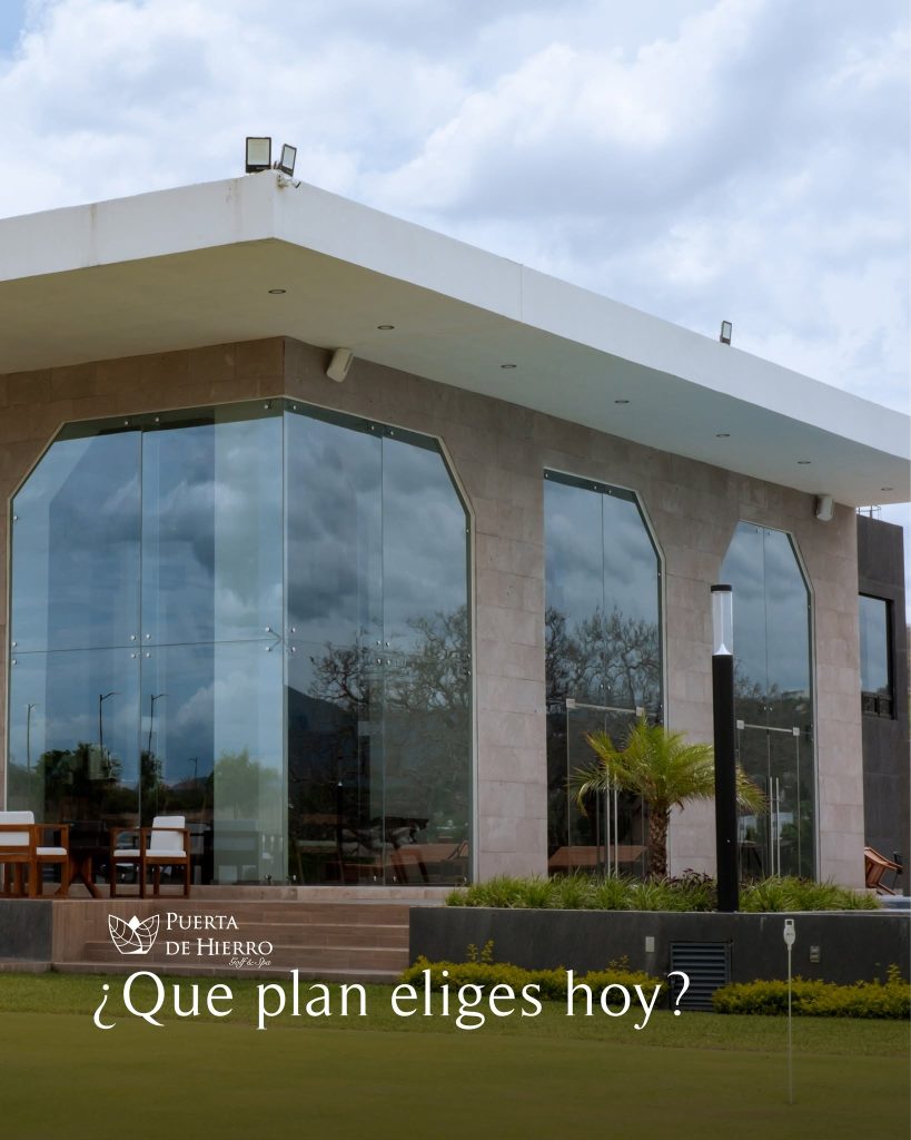 Puerta de Hierro Golf and Spa